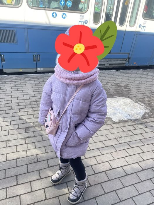 Зимова курточка для дівчаток