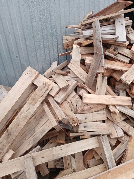 Sprzedam drewno na opał tanio z dowozem