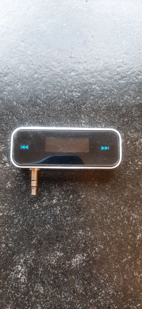 Transmiter fm pod audio jack