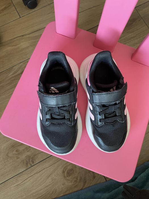 Sapatilha Adidas