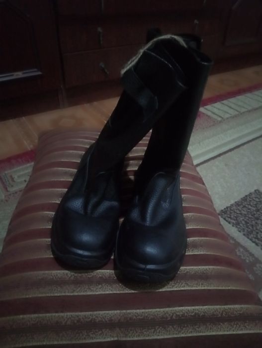 Робочі кирзові чоботи