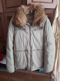 Продам зимнею куртку б/у размер xxl цена 365 гривен