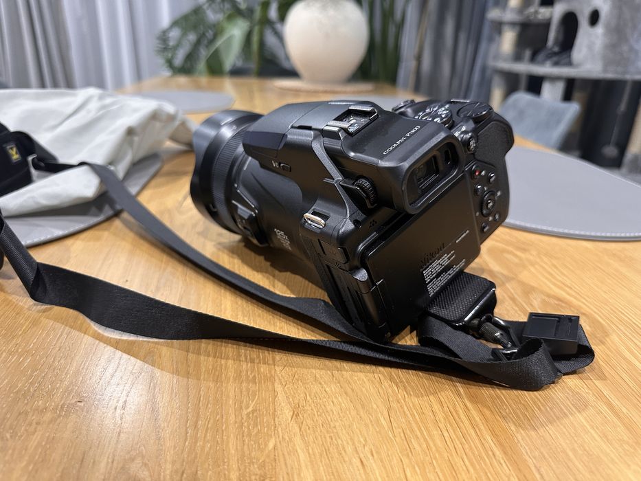 Nikon Coolpix P1100 – jak nowy!