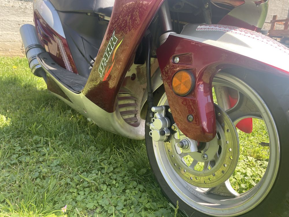 SPARK 150 кубів 2012р.