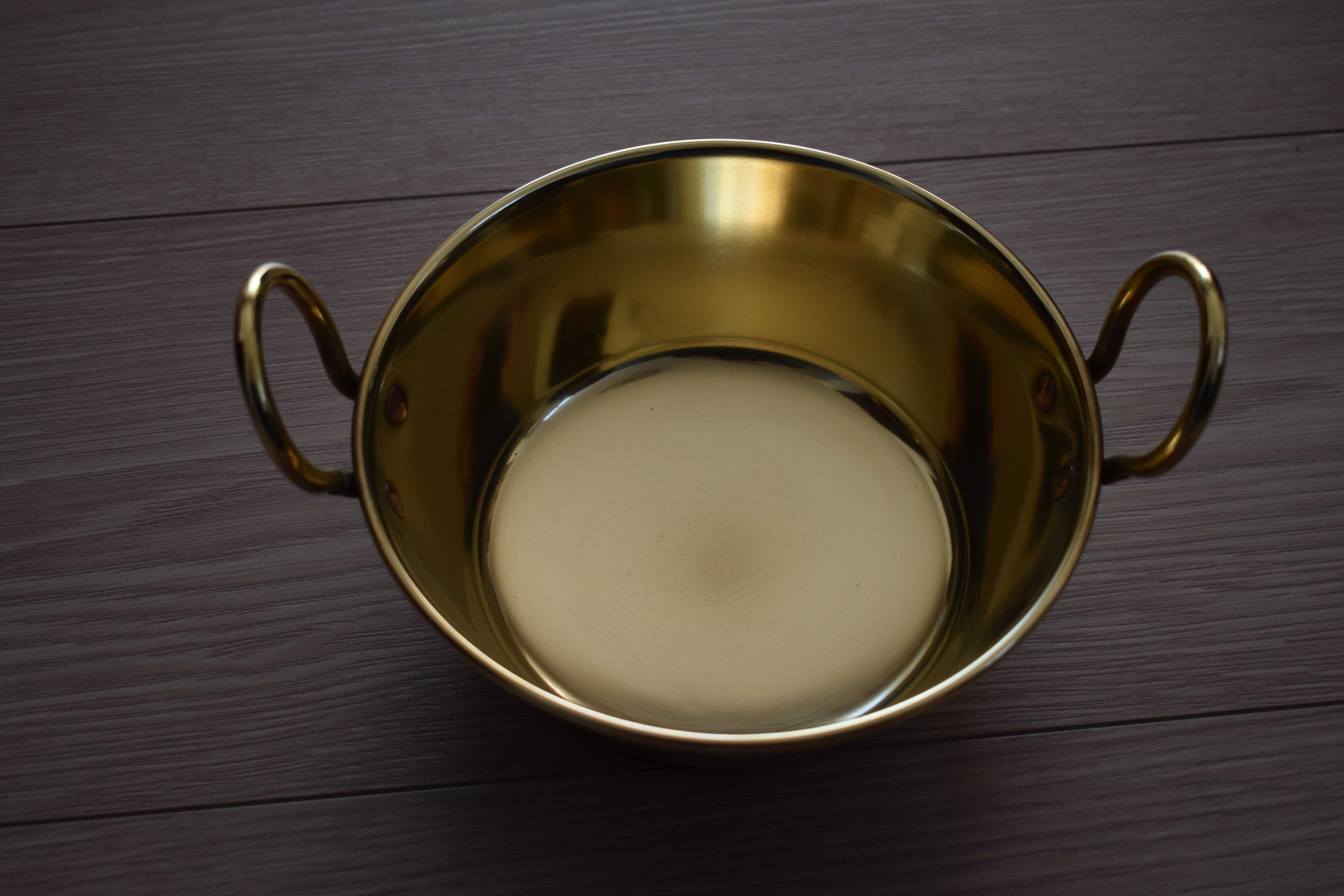 Tacho metálico de 18 cm