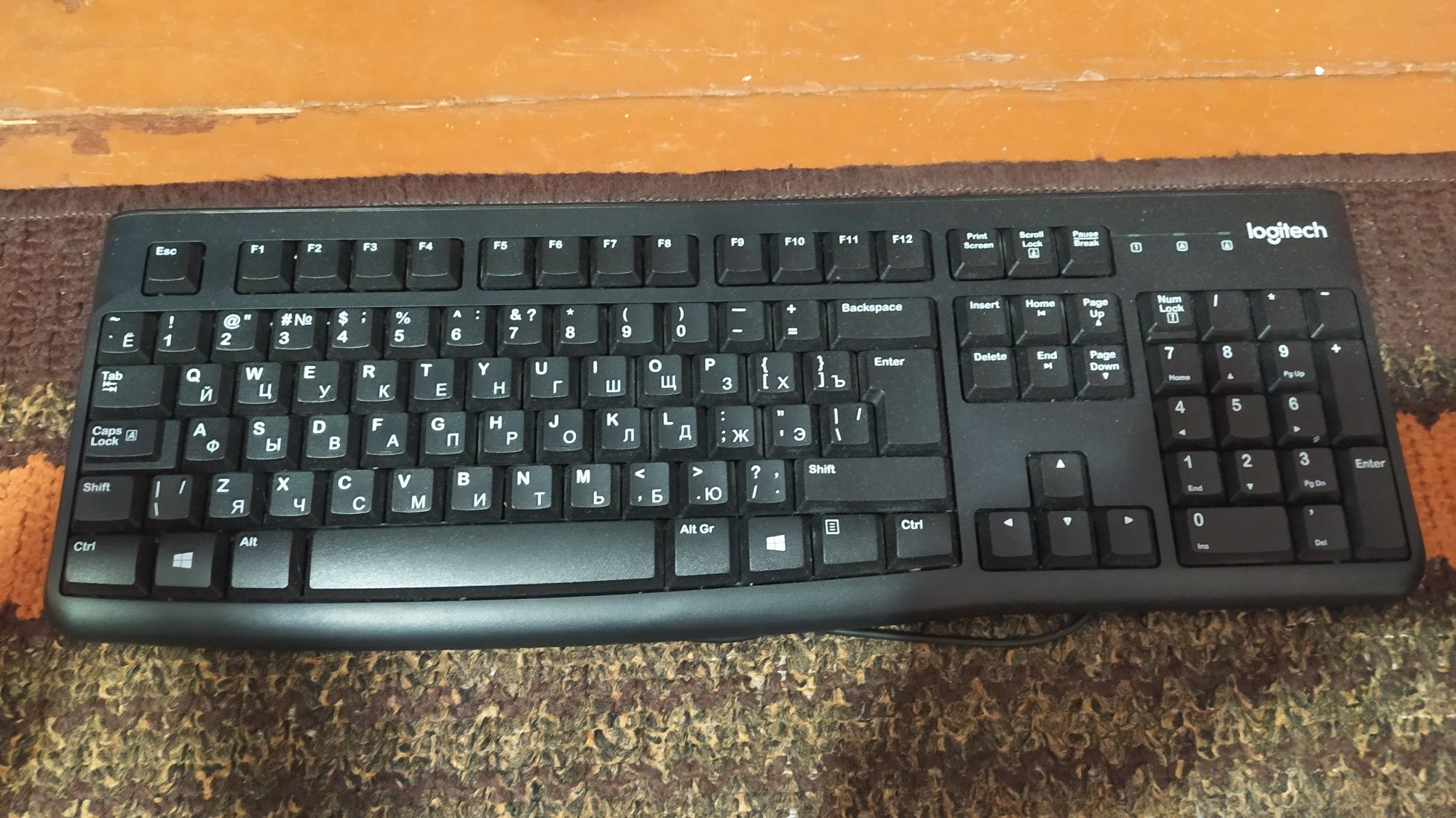 Компьютер, системный блок в подарок мышка и клавиатура