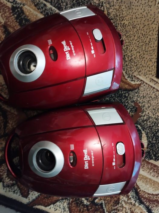 Dwa odkurzacze Dirt Devil