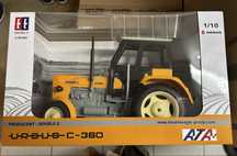 Traktor Ursus C-360 żółty manualny