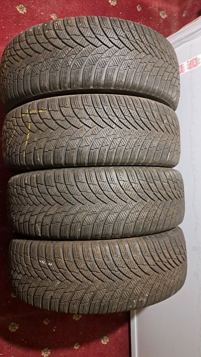 225/60R18 104V XL Firestone Winterhawk 4 Kuga Rav4 SUV Tiguan