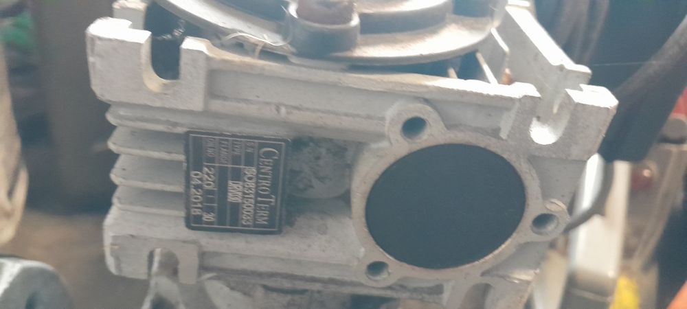 Reduktor przekładnia silnik do pieca kotła C O ekogroszek