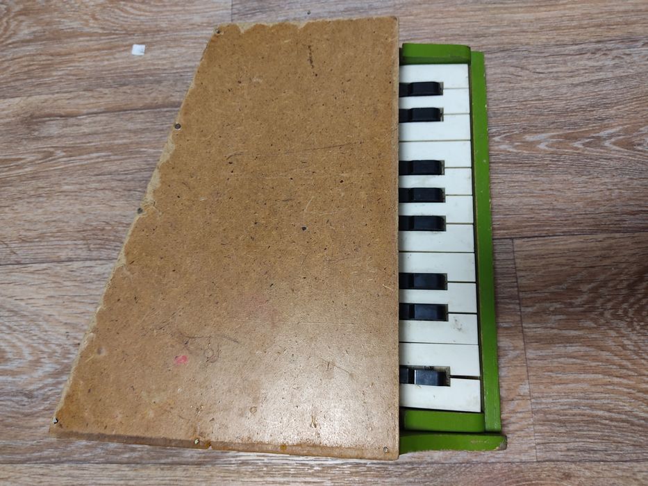 Детская игрушка рояль СССР.