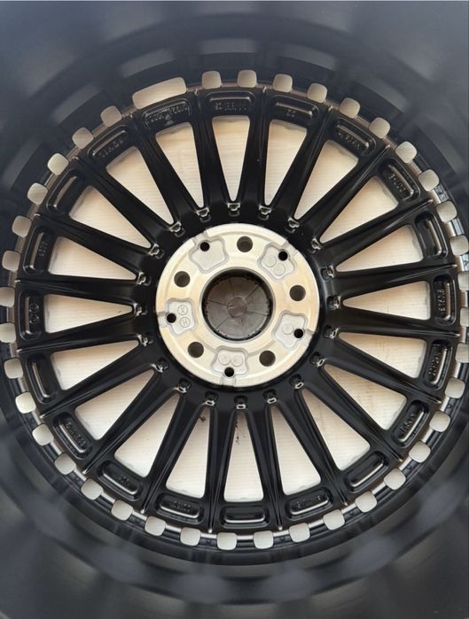 Mercedes V klasa W447 AMG 20 cali Felgi Oryginał Nowe