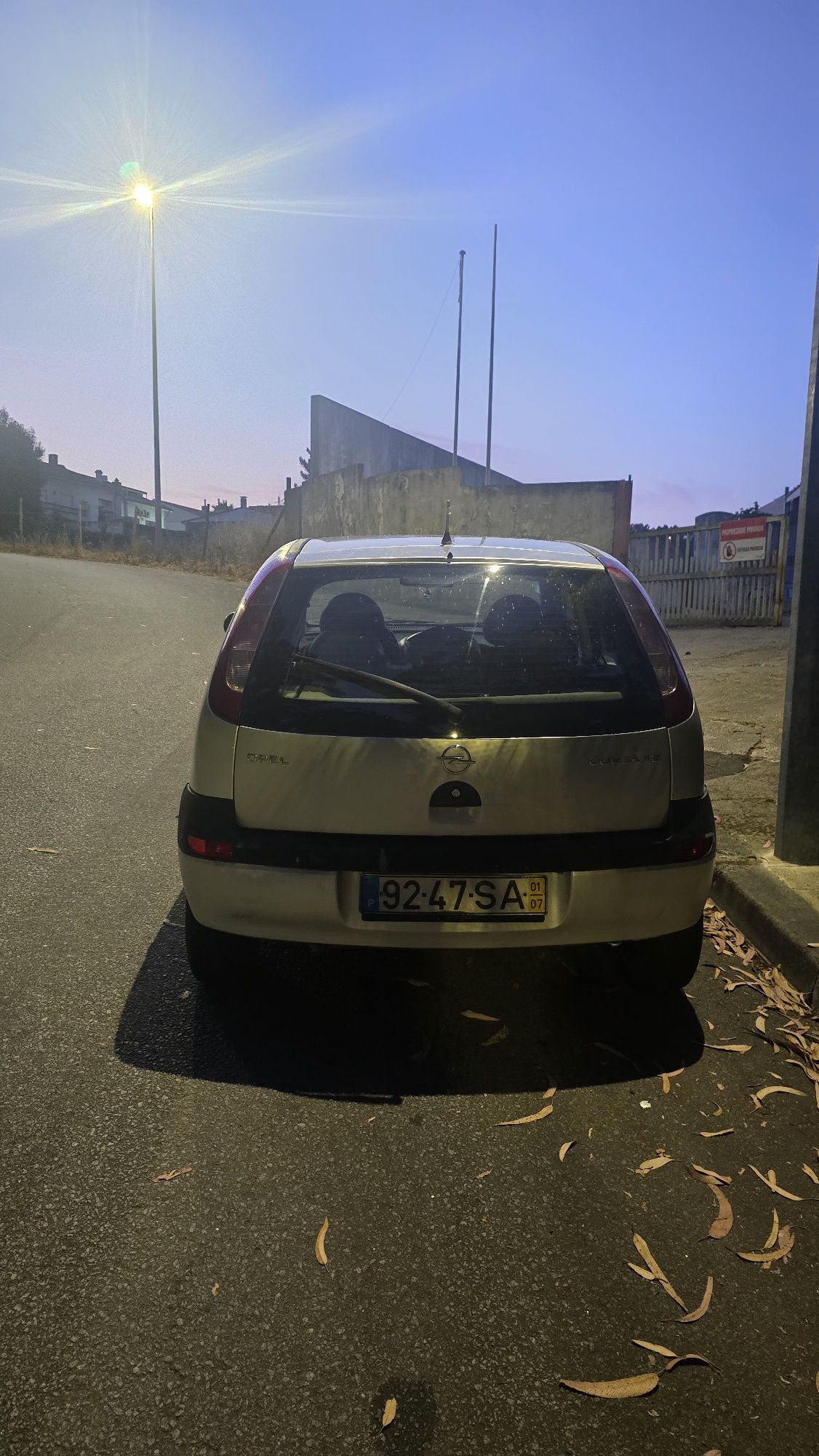 Opel Corsa 1.2 (2001) – Ideal para o Dia a Dia!