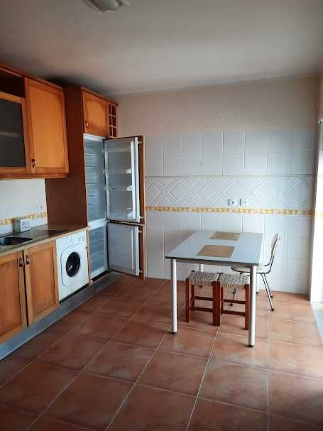 Belo T2 renovado 150 m2 com Garagem