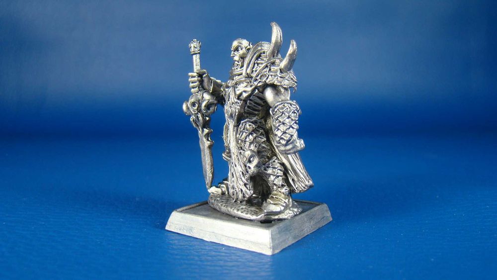 Metalowa Figurka Pogromca zła Borys do gry RPG DnD 30 mm