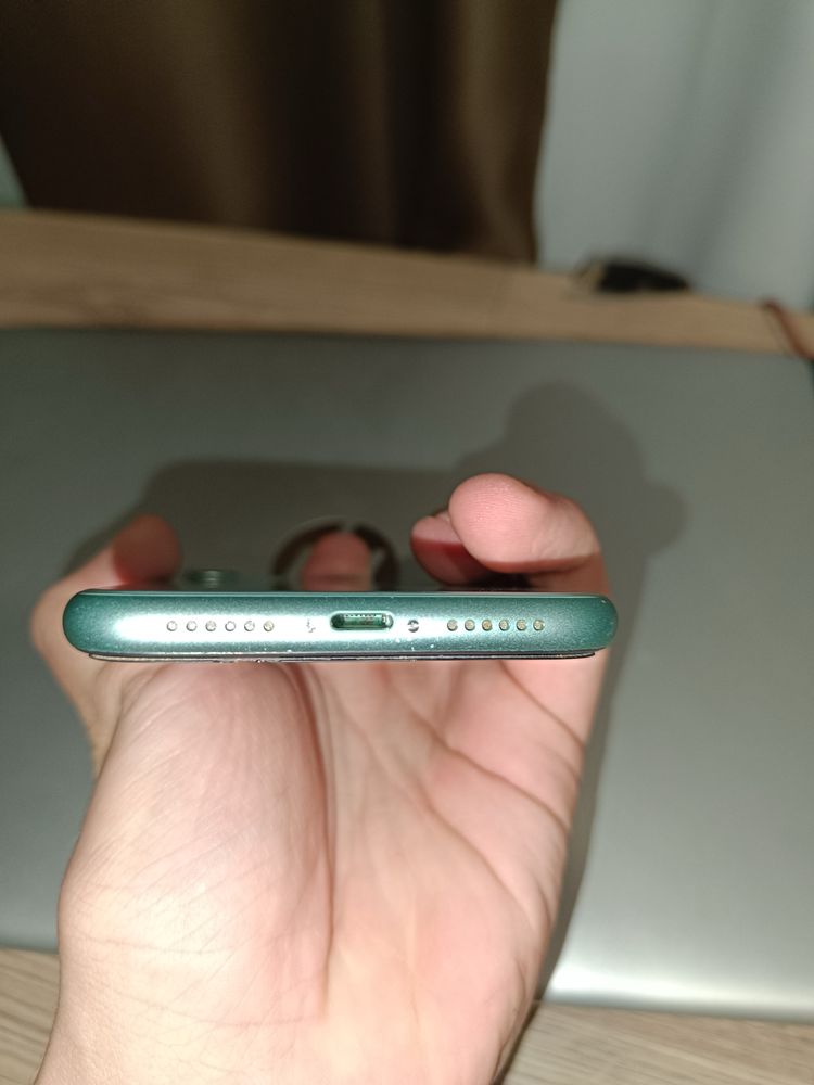 iphone 11 green