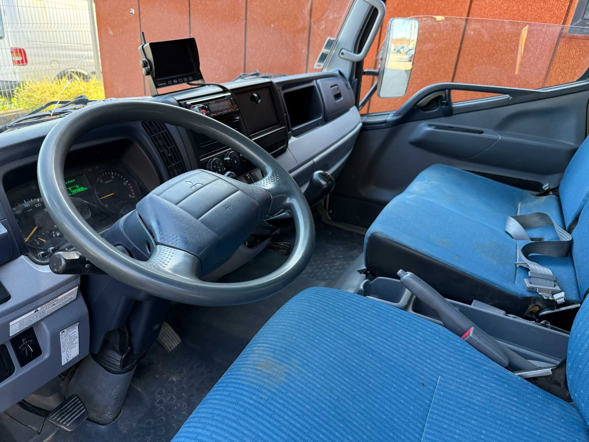 Carrinha Mitsubishi Fuso basculante