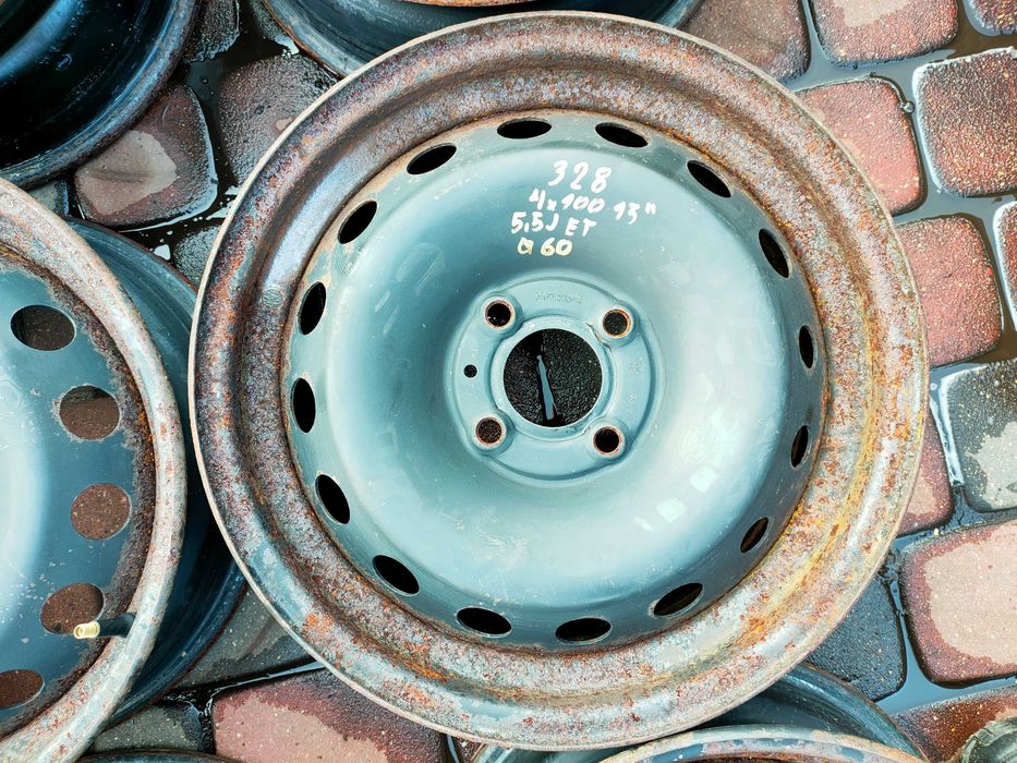 Felgi stalowe Renault 5,5J15 ET43 4x100 fi60,1 nr328
