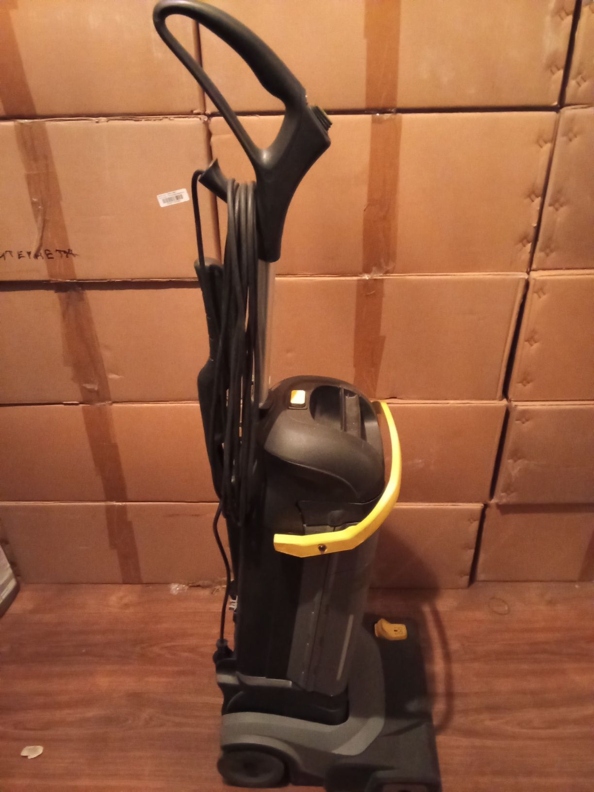 Підлогомиюча машина Karcher BR 30/4 C Adv