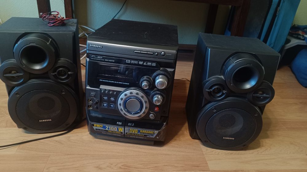 Музичний центр вживаний