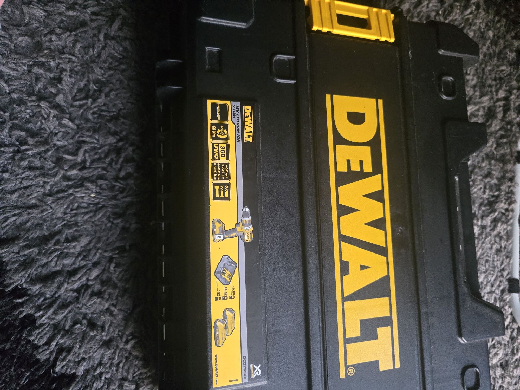 DeWalt DCD795D2-QW 18V XR. 
4,6(365)