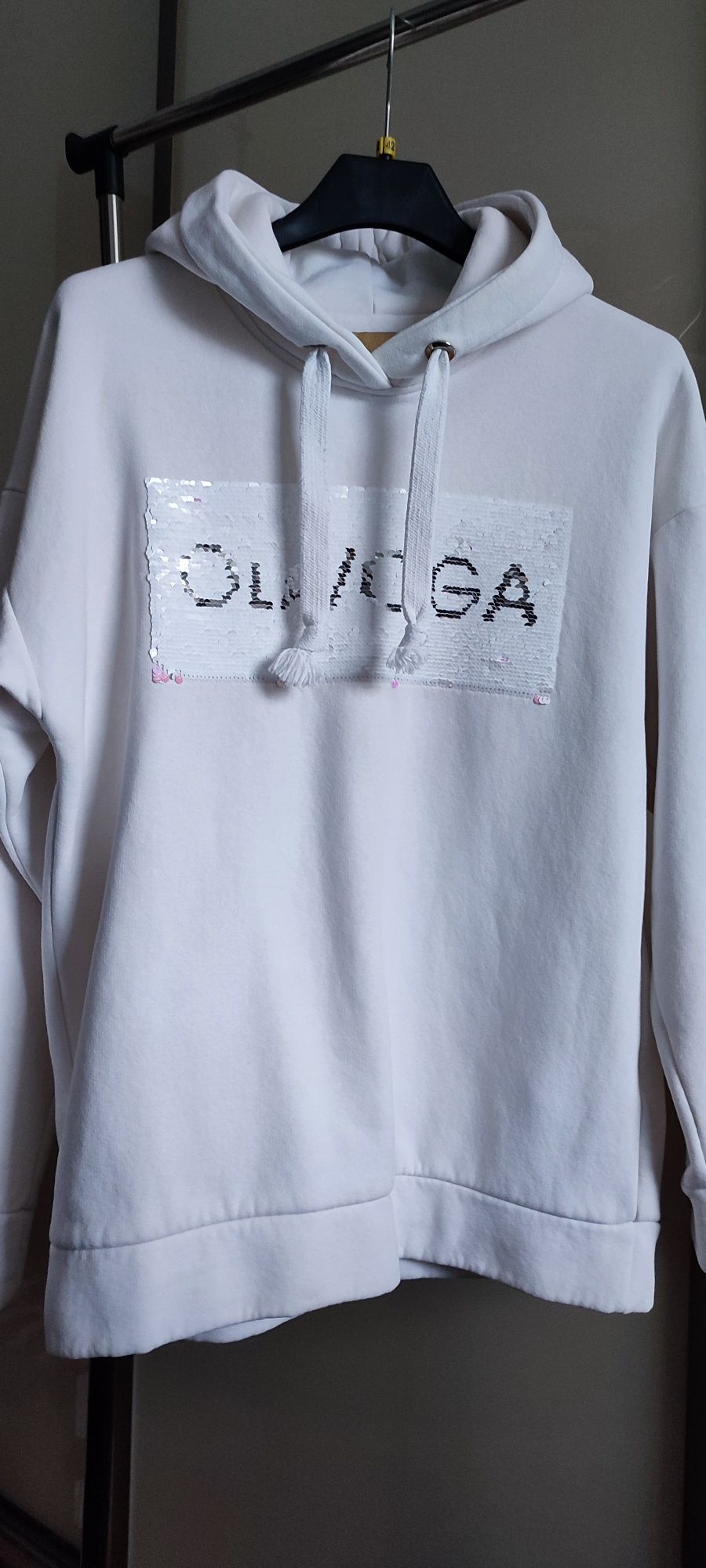 Bluza z cekinami Olavoga L