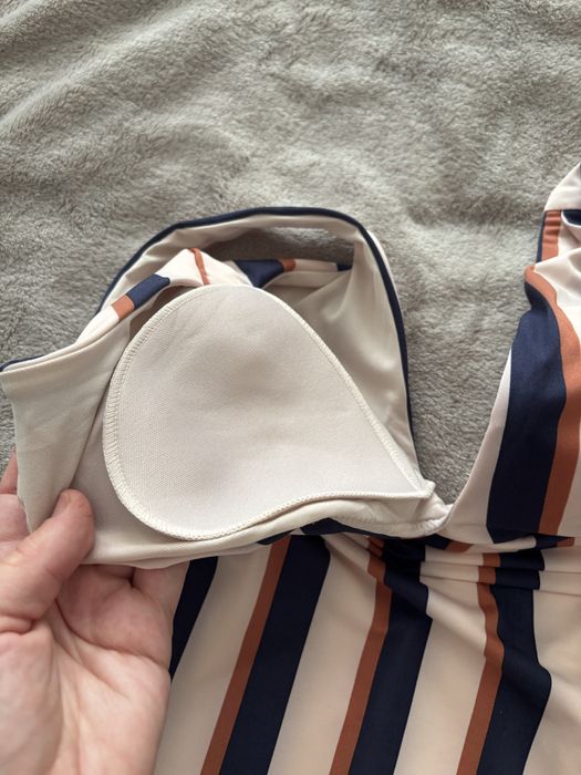 Дуже стильні купальники Next