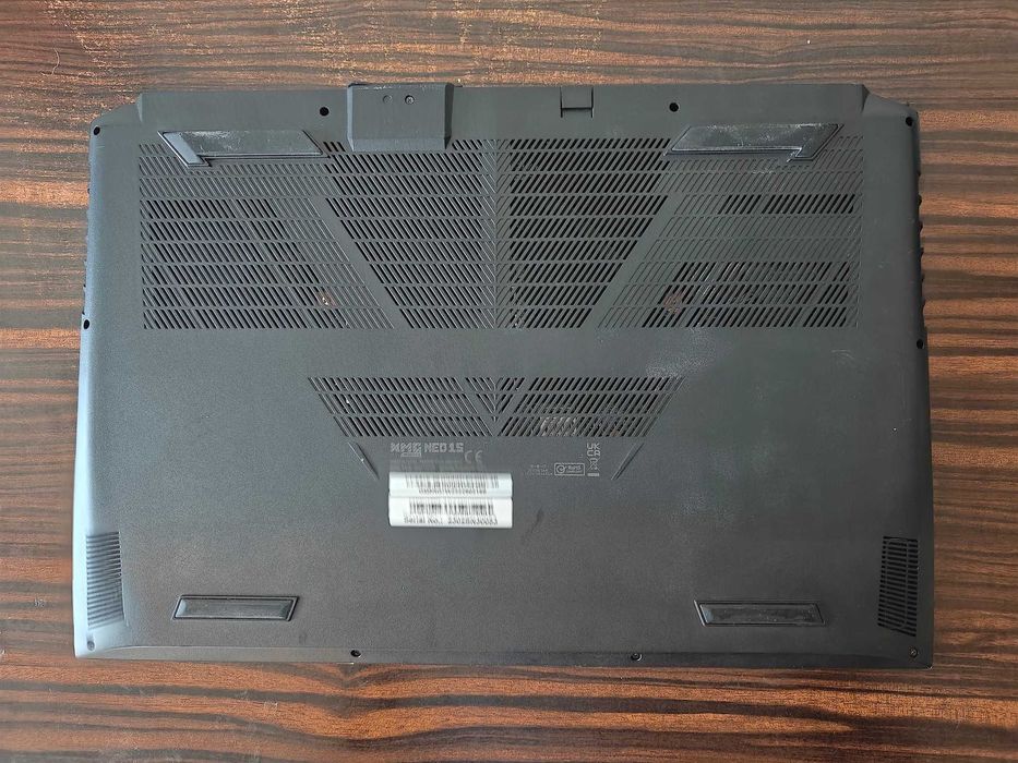 Laptop gamingowy z chłodzeniem wodnym XMG NEO 15 Ryzen 9 3070 Ti 32GB