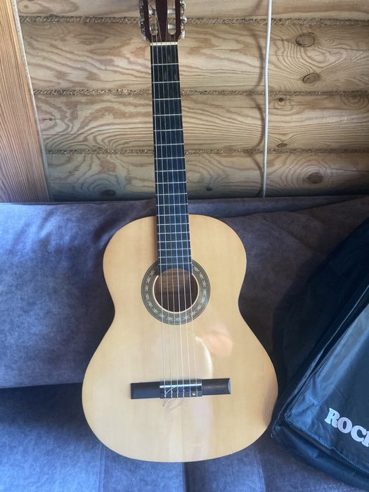 Гітара акустична