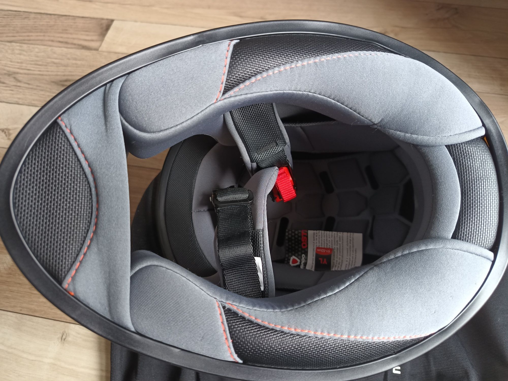 Kask motocyklowy dziecięcy Ispido L jak Nowy