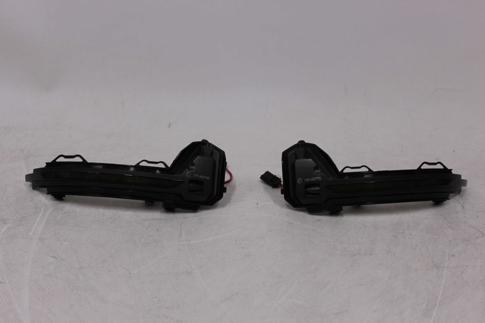 Diodowe kierunkowskazy w lusterka VW TIGUAN II 15-20 FUSION DYNAMICZNE