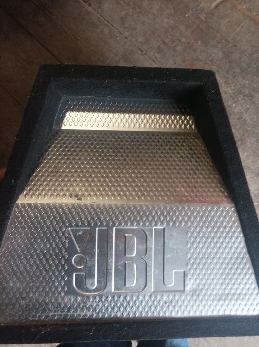 Sub JBL GT4-12 и усилитель к нему(blaupunkt 330watts)