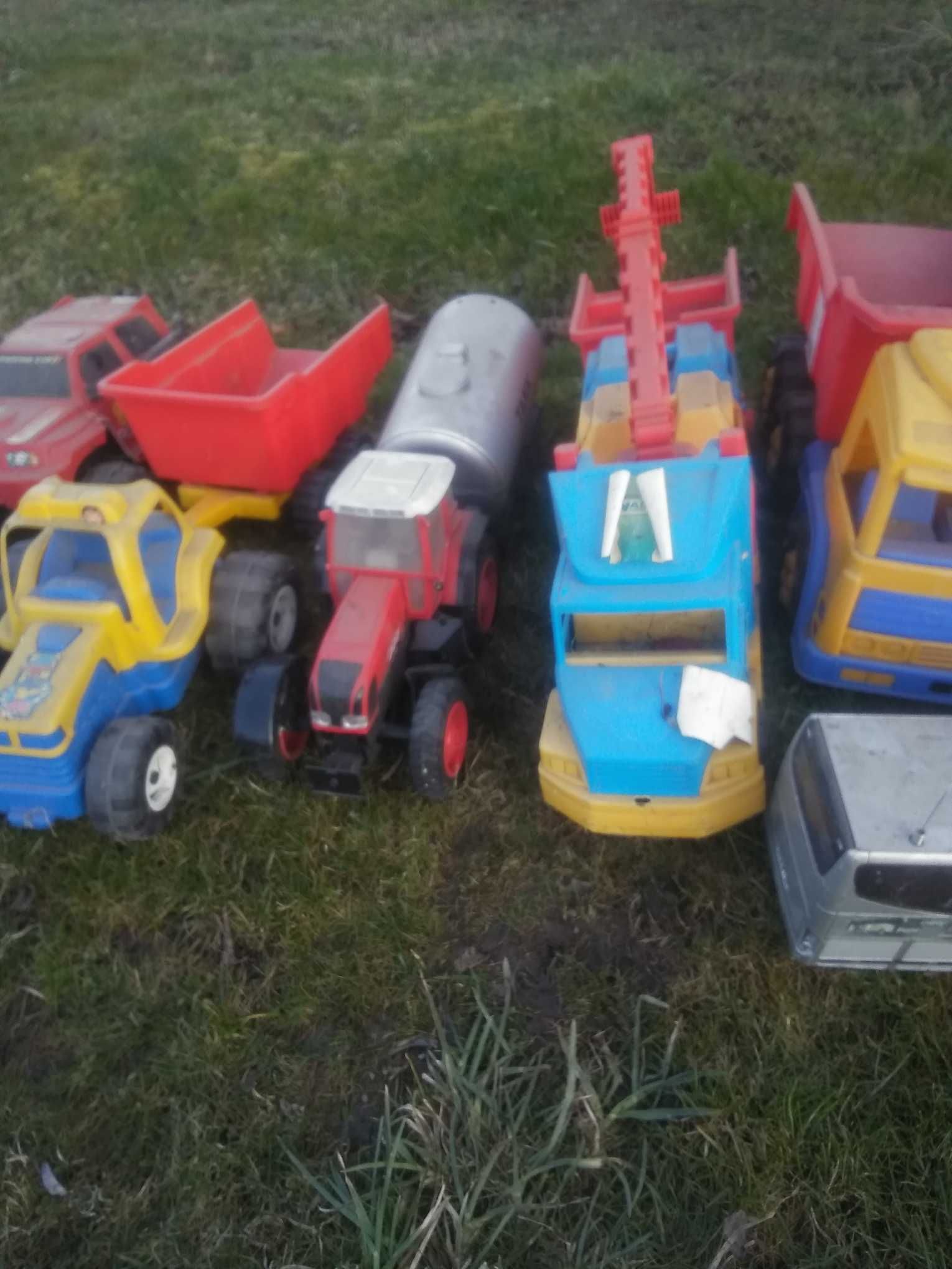 Samochody zabawki