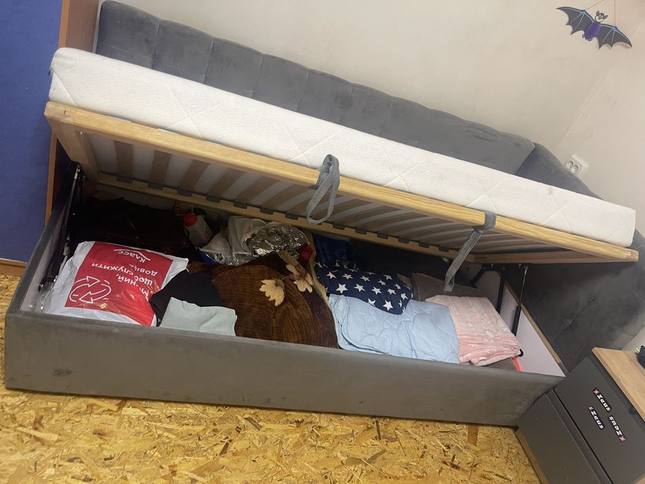 Продам кровать детская,продам ліжко дитяче с матрасом