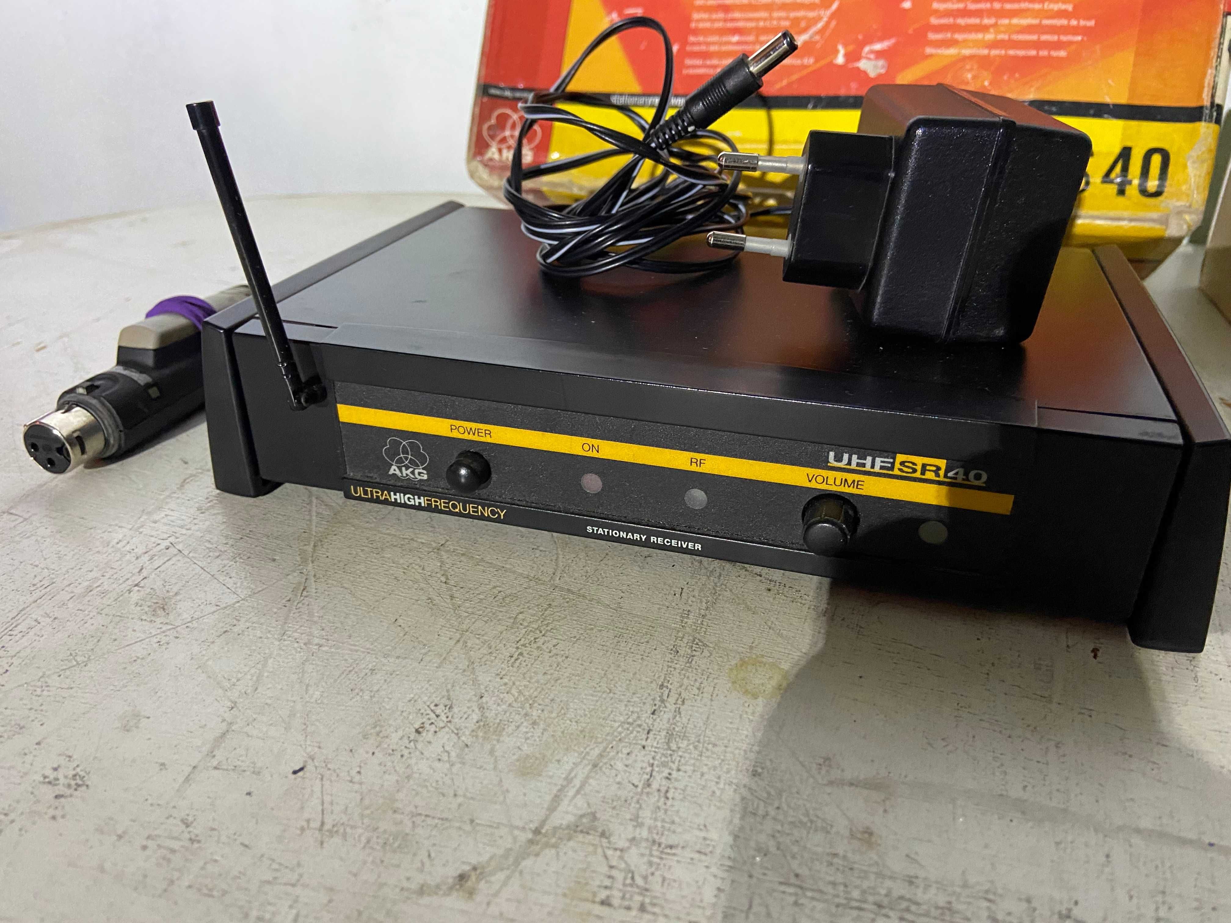 Zestaw bezprzewodowy AKG UHF SR 40
