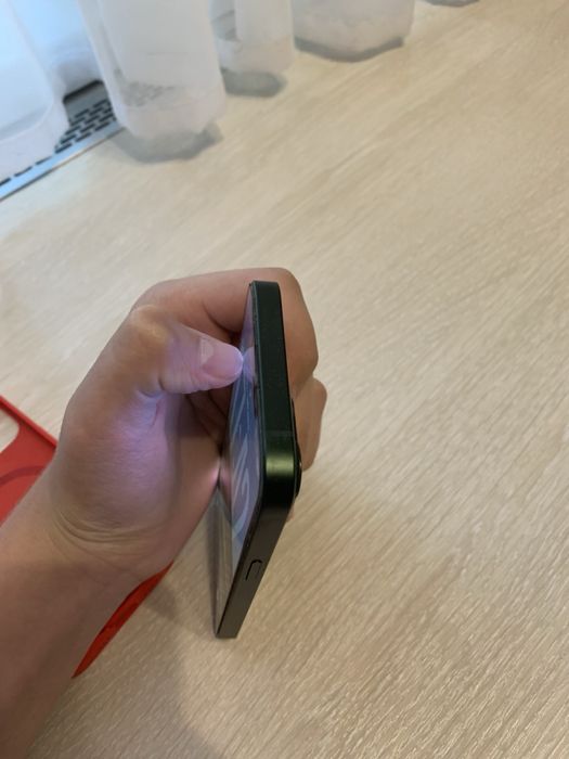 Iphone 13 акб 90%