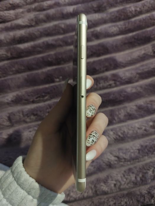 Iphone 7 32 gb гарний стан