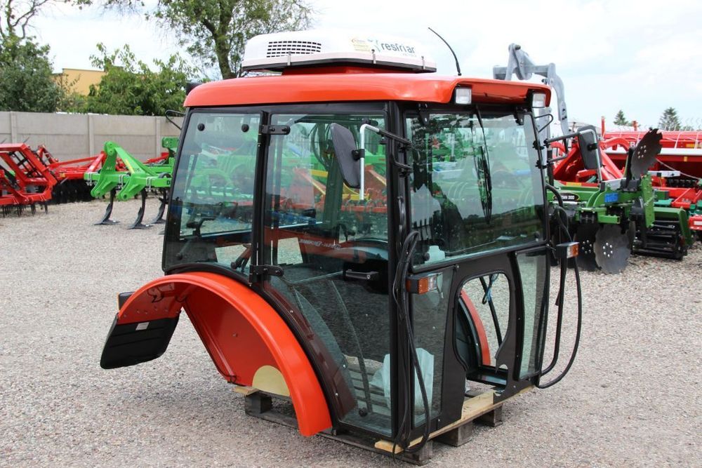 Kabina ciągnikowa Ursus C360 C-360 kabiny Bartesko