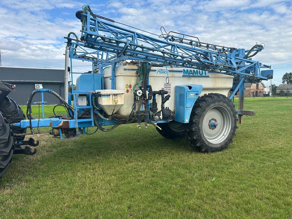 Opryskiwacz Mamut 5000 l 24m/20m