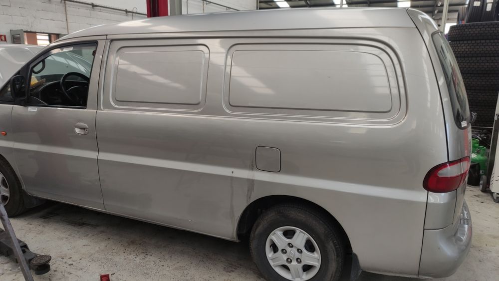 Hyundai H1 2.5 TD 3Lug.