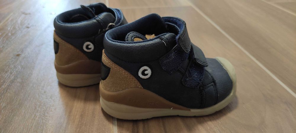 Buty chłopięce rozmiar 20