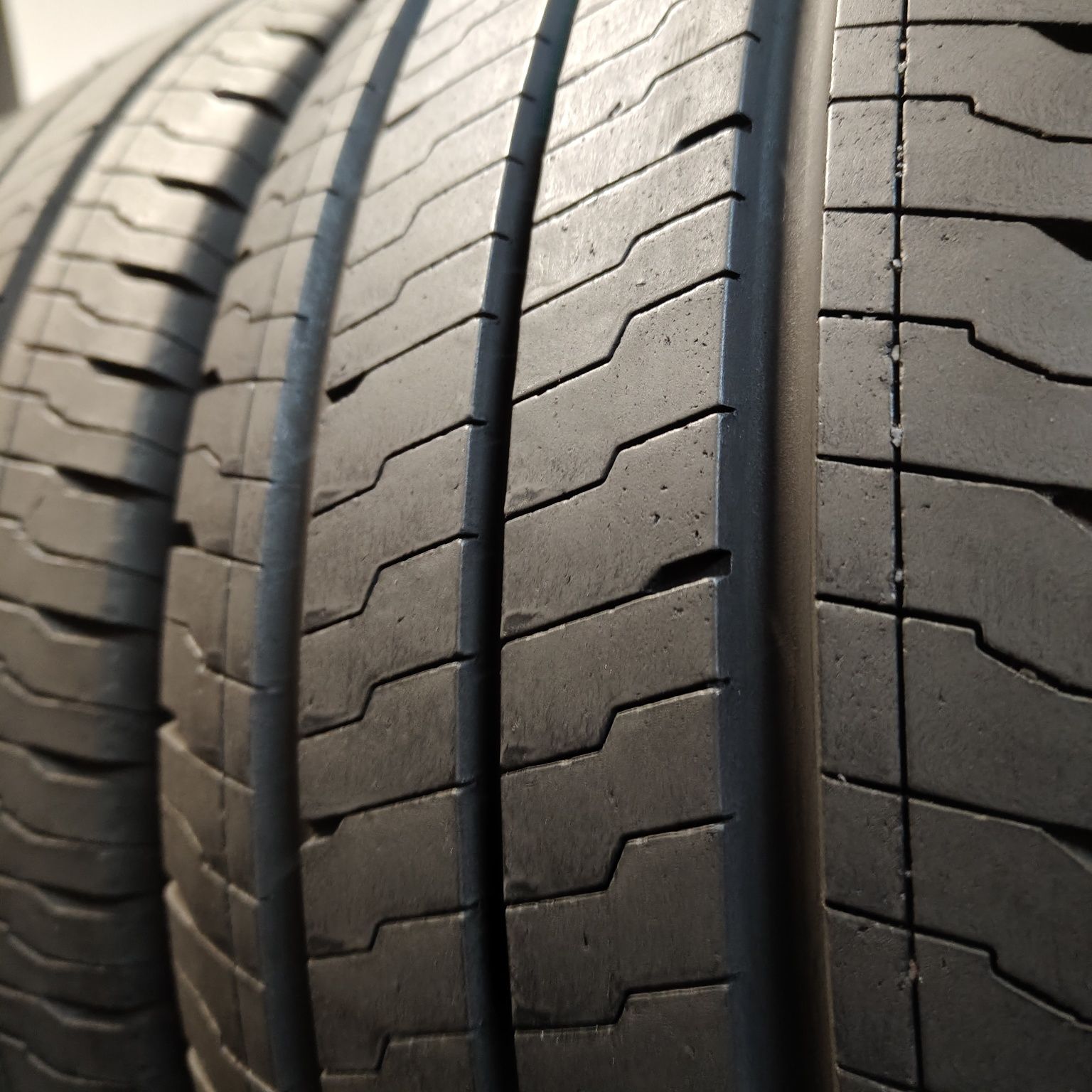235/65/16 C Sprzedam komplet opon letnich Continental