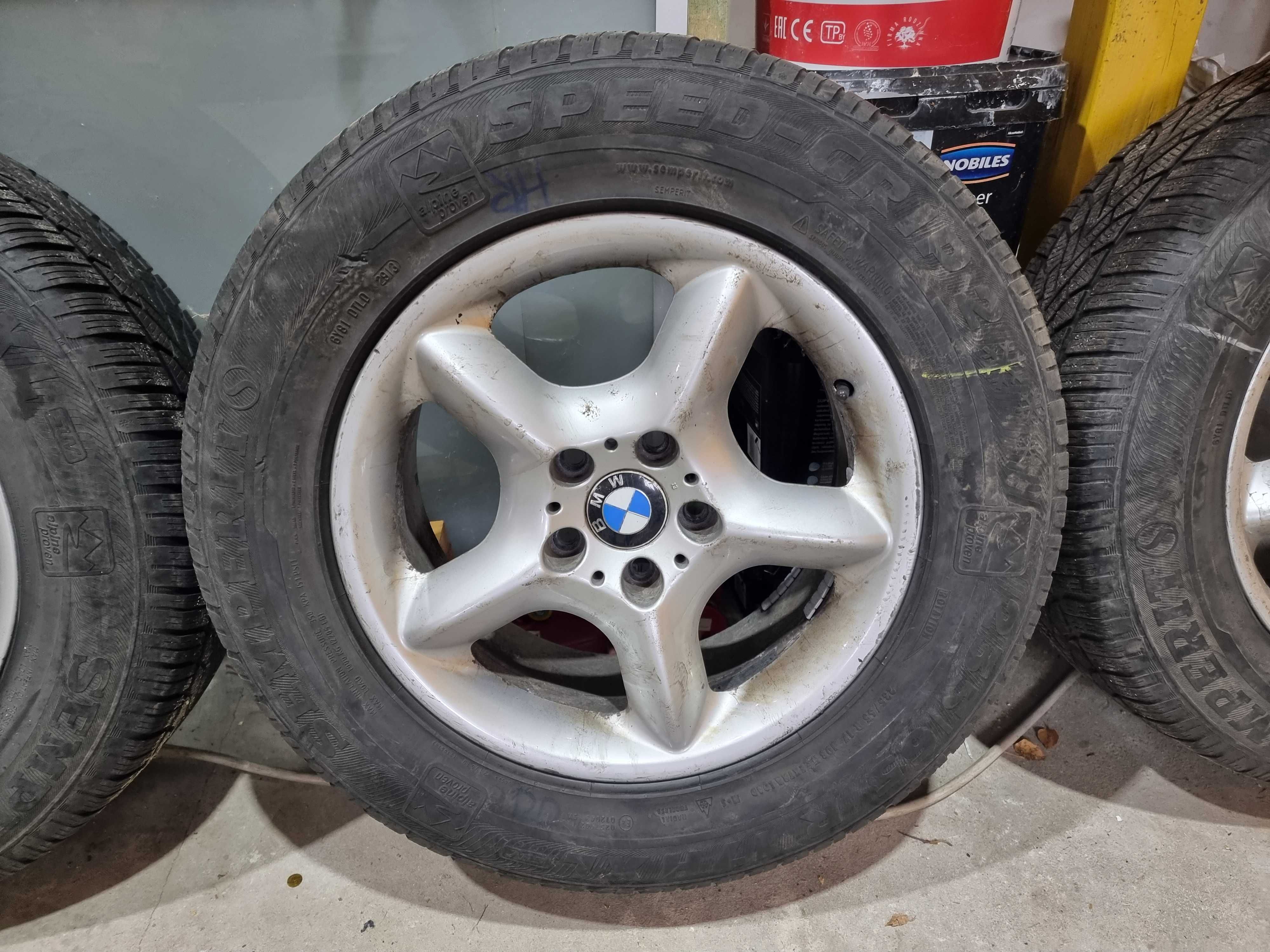 4 opony zimowe na felgach aluminiowych 17cali dobrym stanie BMW X5