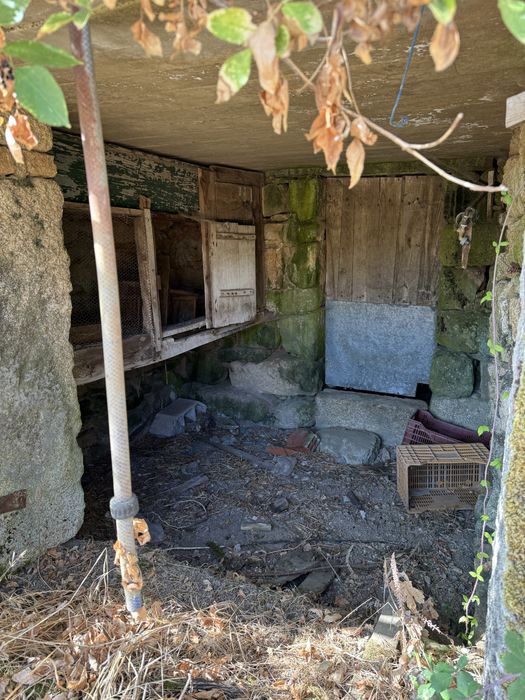 Casas para reconstrução + terreno