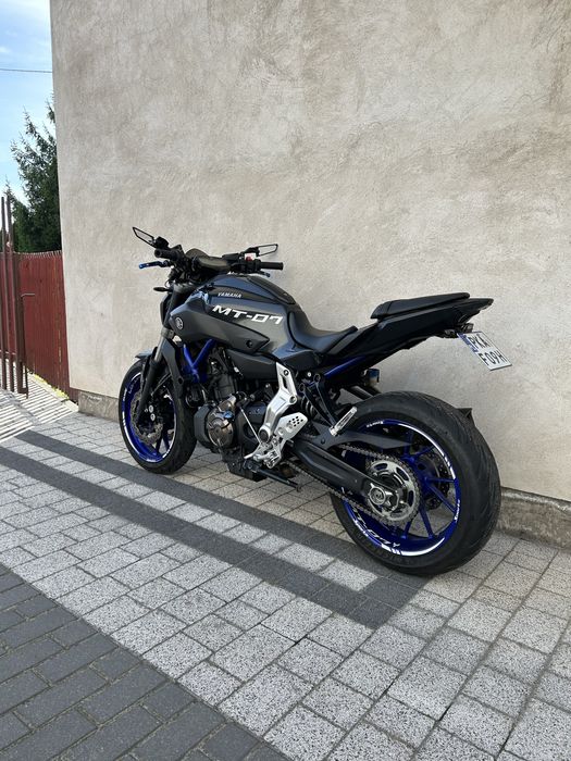 Yamaha mt 07.