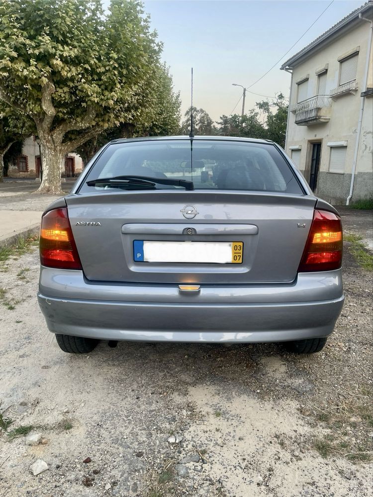 Opel Astra 1.4i caixa Automatica