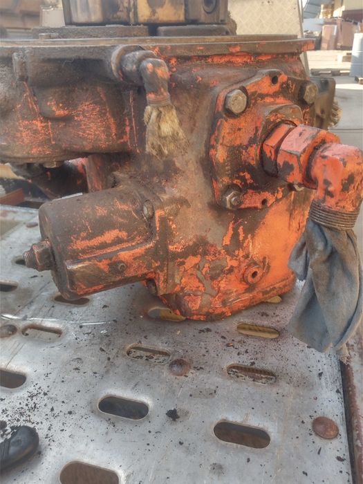 pompa hydrauliczna linde do koparki atlas 1304