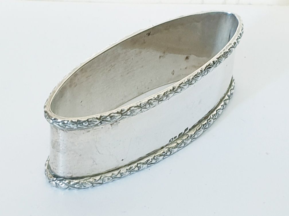 Grande antiga argola de guardanapo 9,5 cm  em prata, 52 gramas