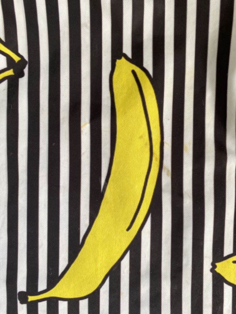 worek w paski i banany