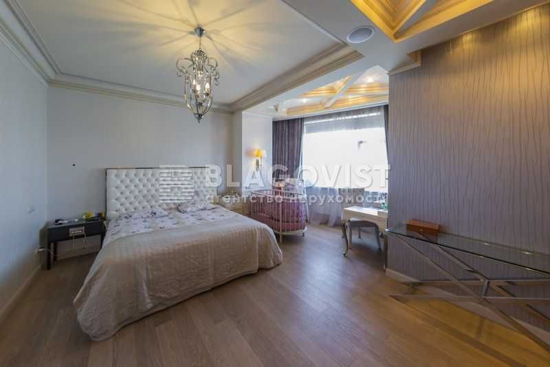 Продам VIP апартаменти 4 кімнати Антоновича Горького 72